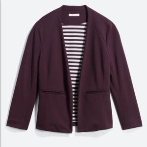 SKIES ARE BLUE
Amande Collarless Blazer